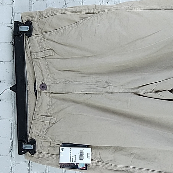 NCCA Iowa State Cyclones Beige Khakis  Shorts 32 - Picture 2 of 8